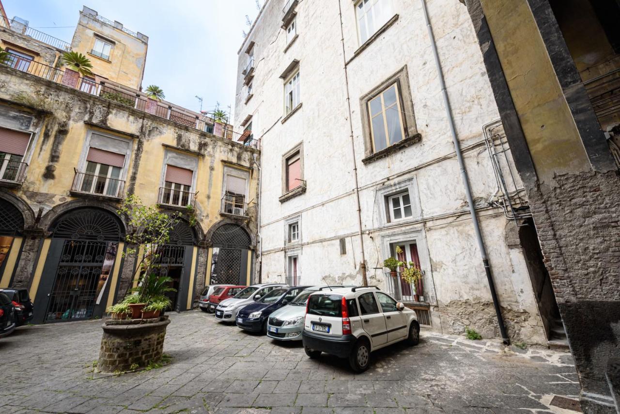 Via Atri 37 Daire Napoli Dış mekan fotoğraf